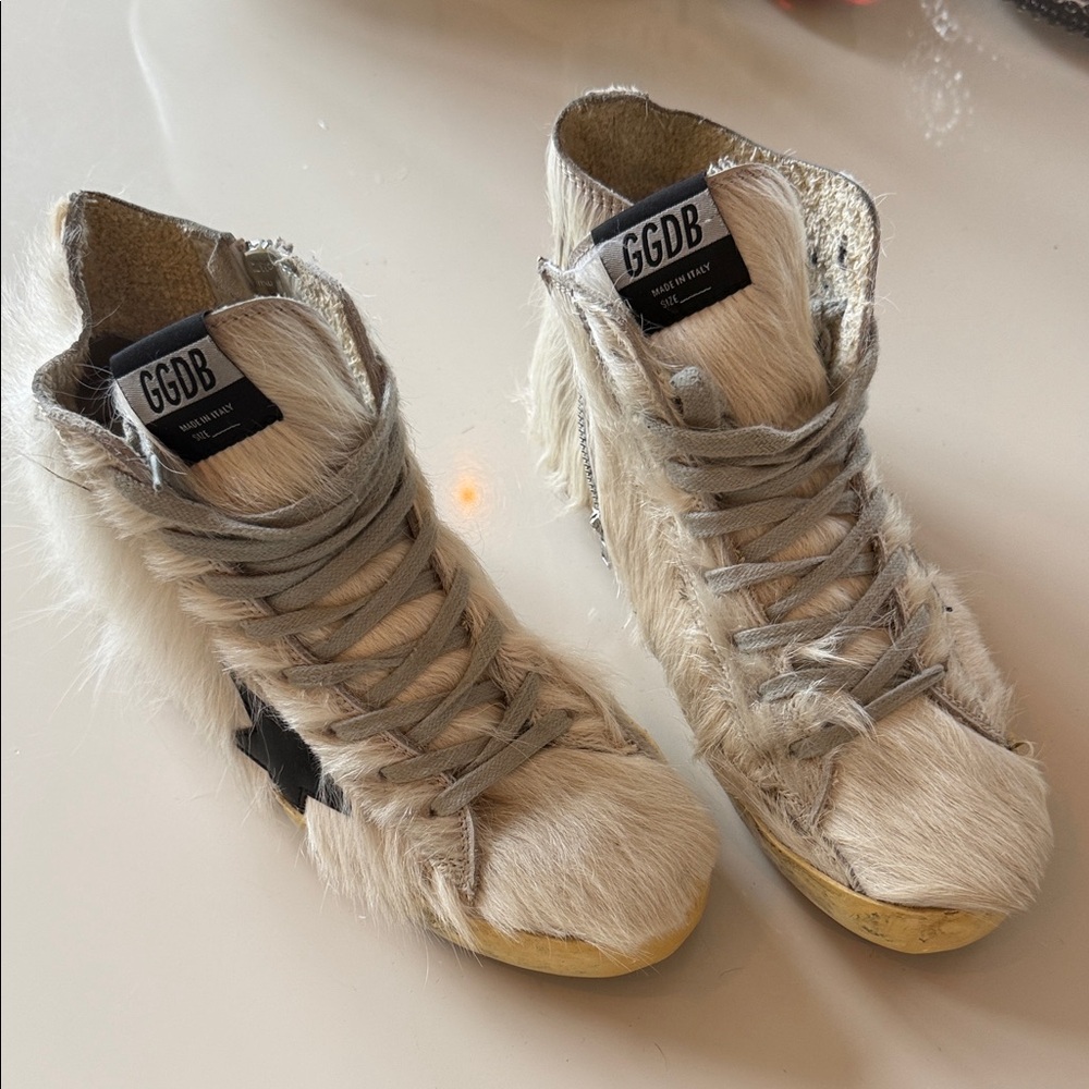 Women's Fur High-Top GOLDEN GOOSE Sneakers - Cream